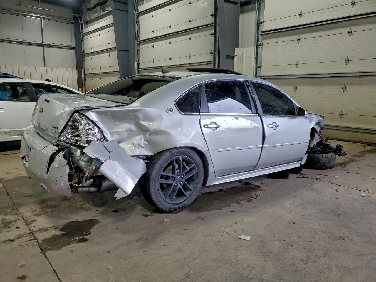 2009 Chevrolet Impala Ltz - Фото 3