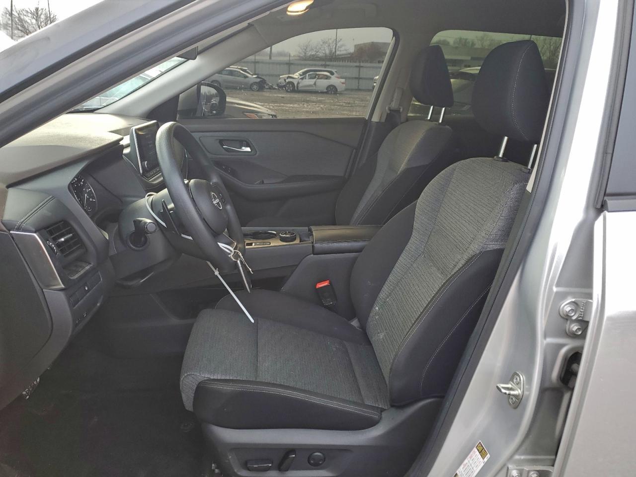 2023 Nissan Rogue Sv - Image 7