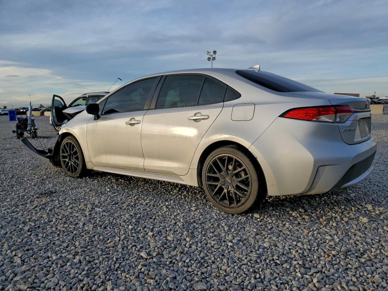 2020 Toyota Corolla Le - Фото 2