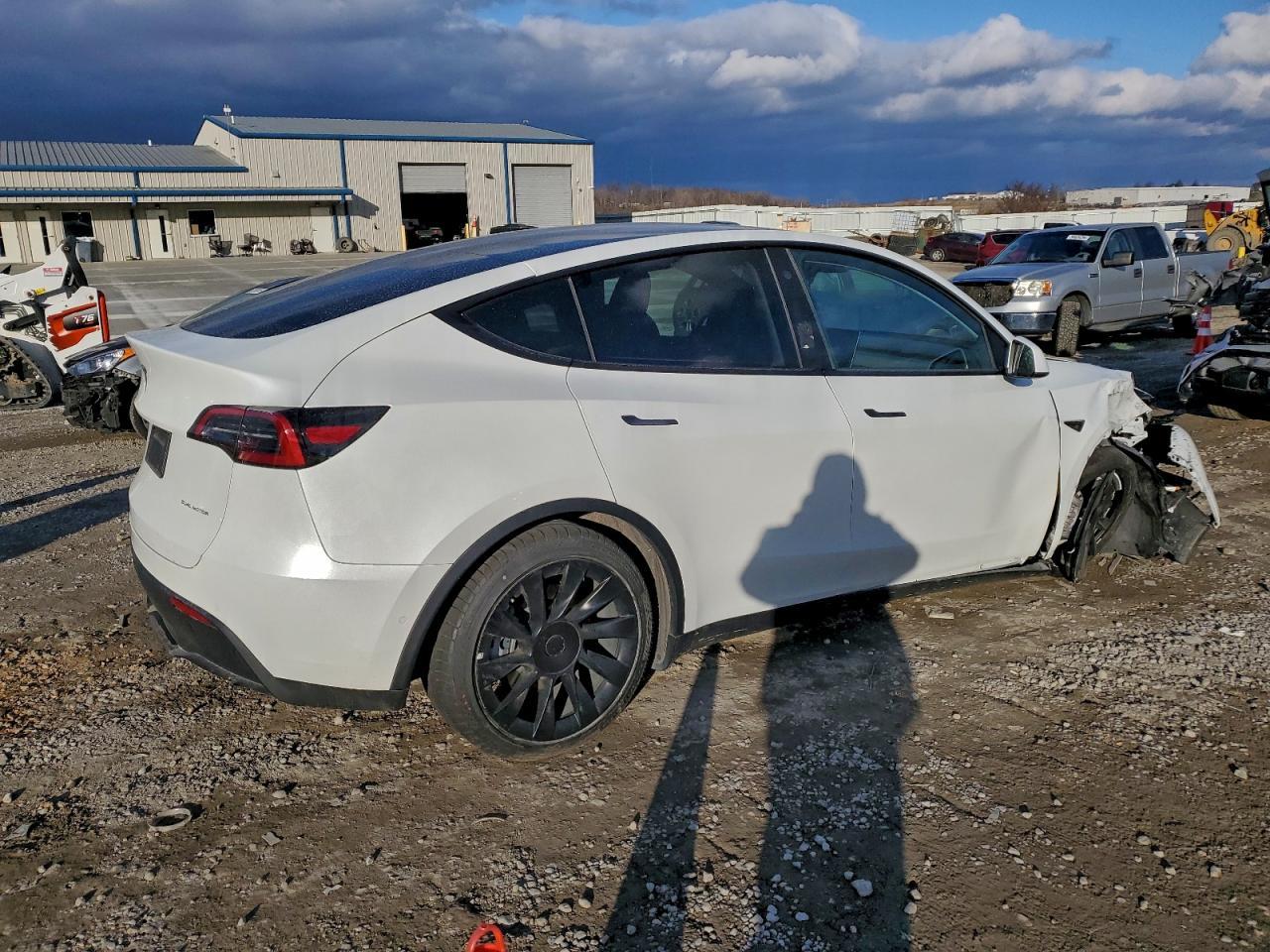 2022 Tesla Model Y - Image 3