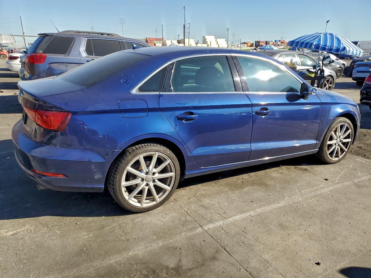 2015 Audi A3 Premium Plus - Фото 3