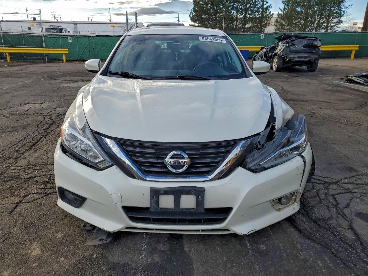 2017 Niss Altima 2.5 - Фото 5
