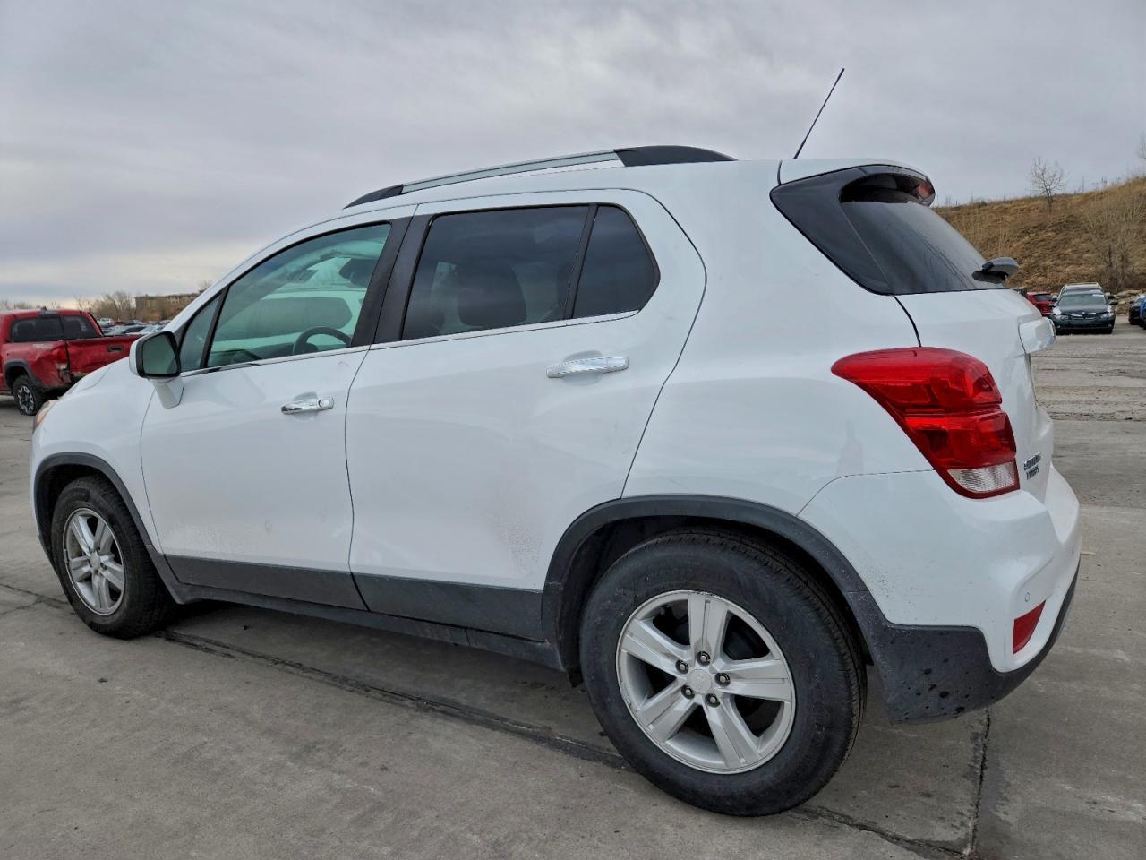 2020 Chev Trax 1Lt - Image 2