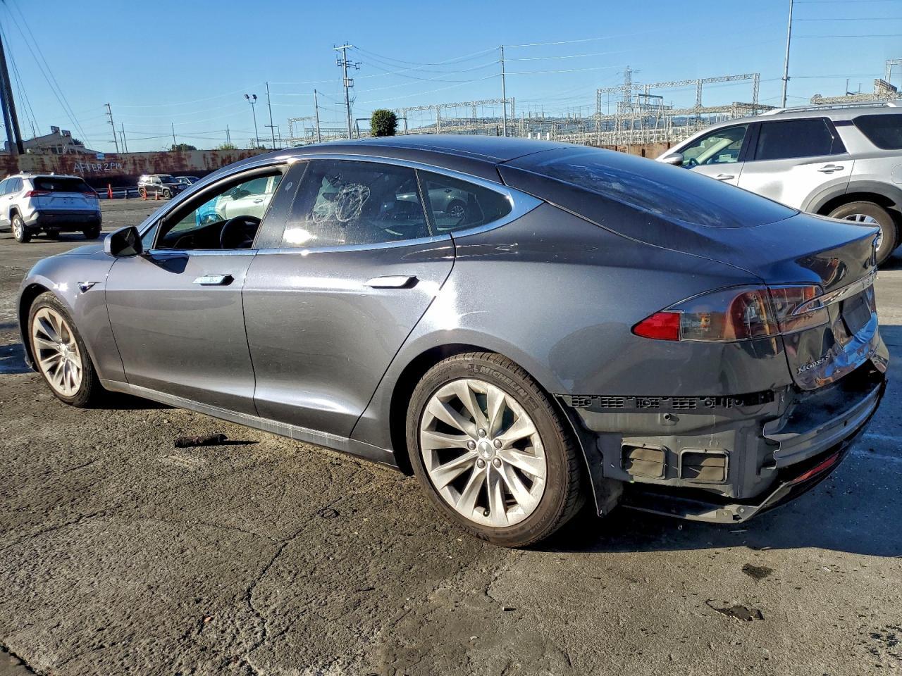 2018 Tesla Model S - Фото 2