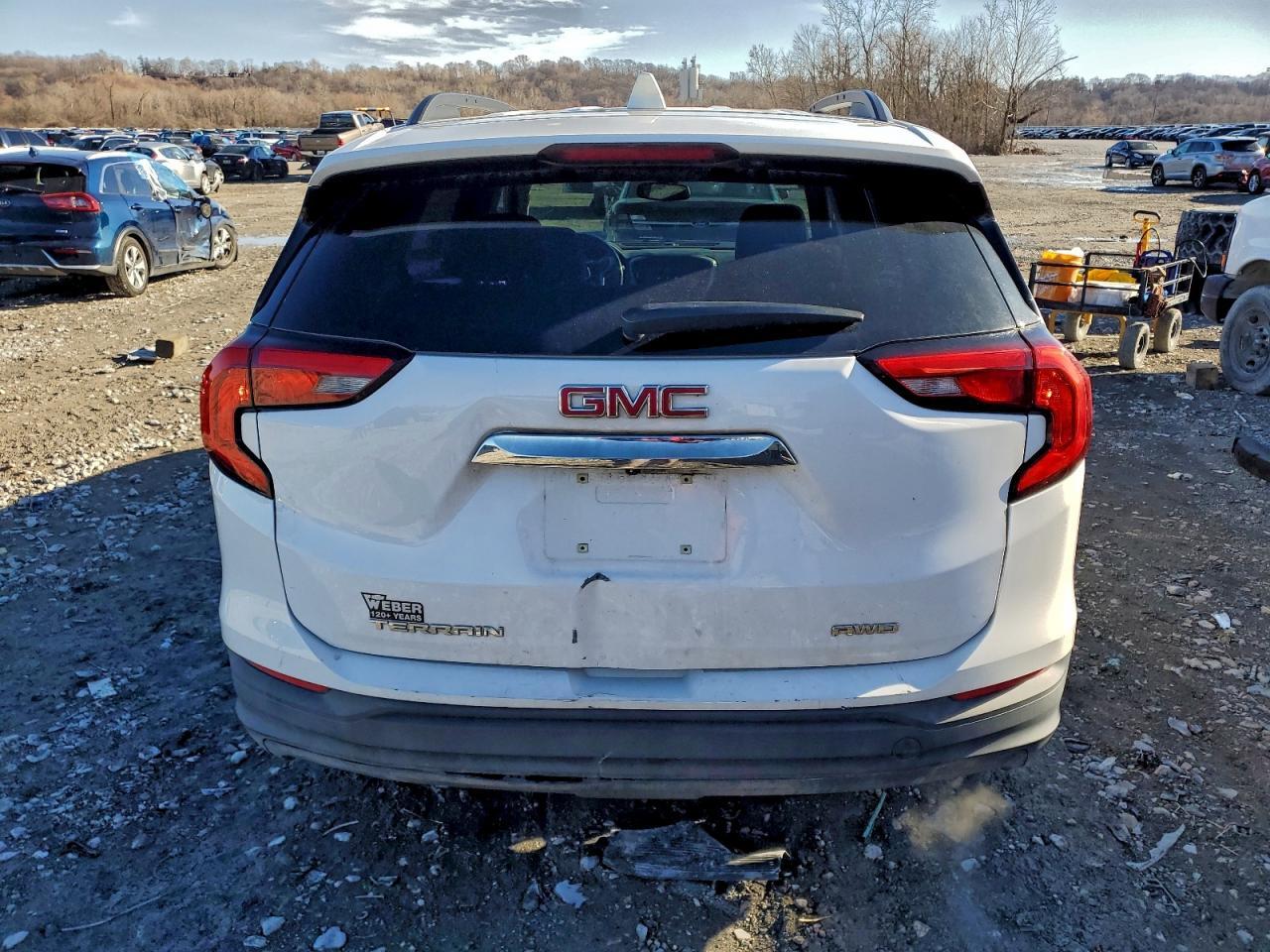 2020 GMC Terrain Sle - Фото 6