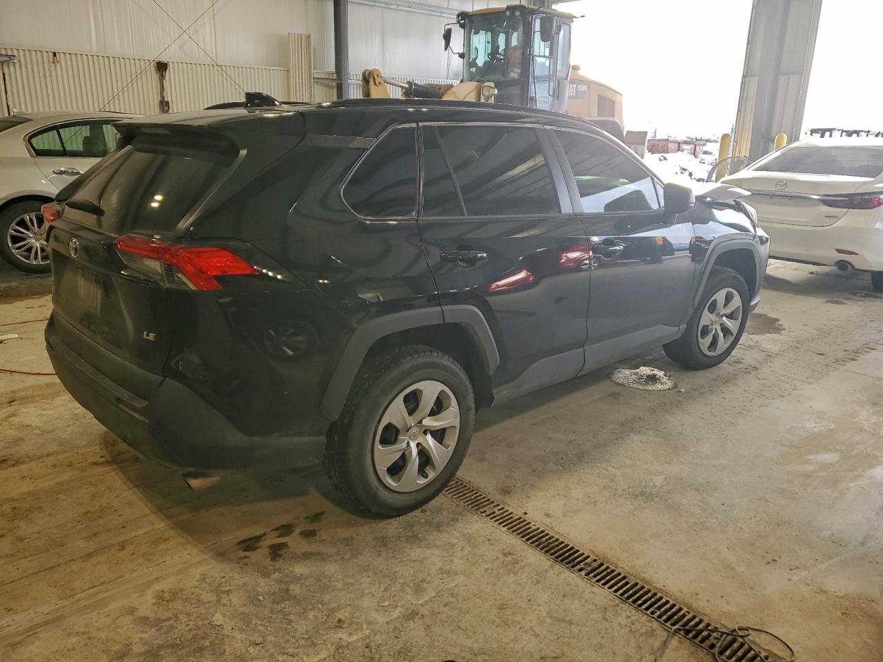 2021 Toyota Rav4 Le - Image 3