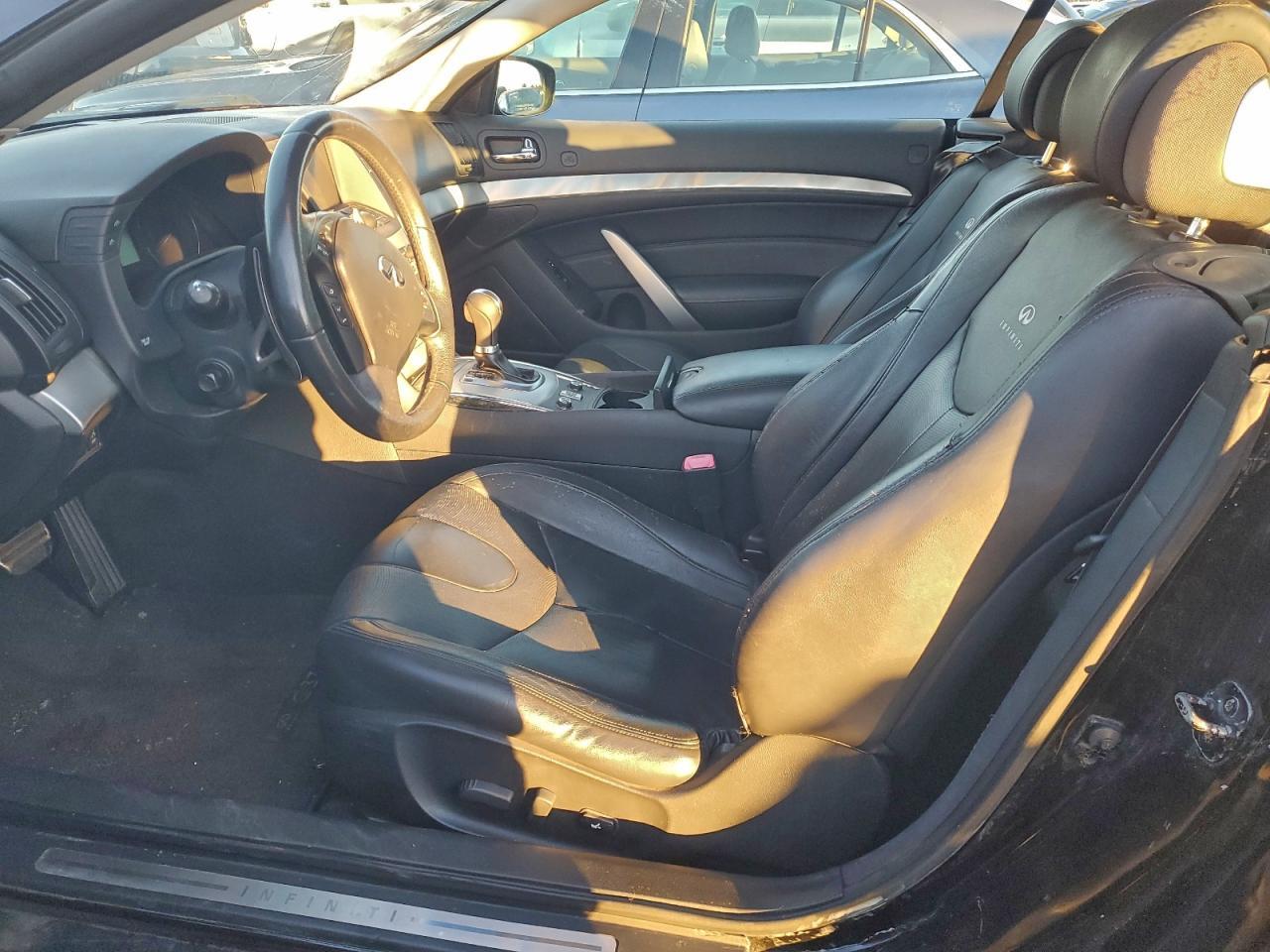 2011 Infiniti G37 Base - Image 7