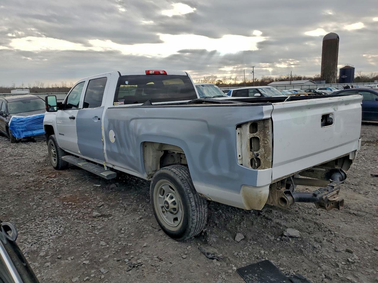 2018 Chevrolet Silverado K2500 Heavy Duty - Фото 2