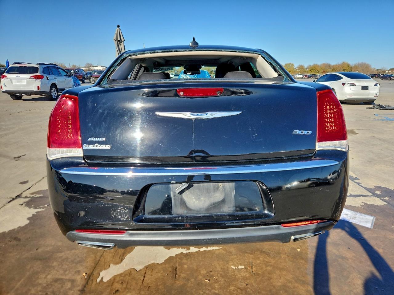 2018 Chrysler 300 Limited - Image 6