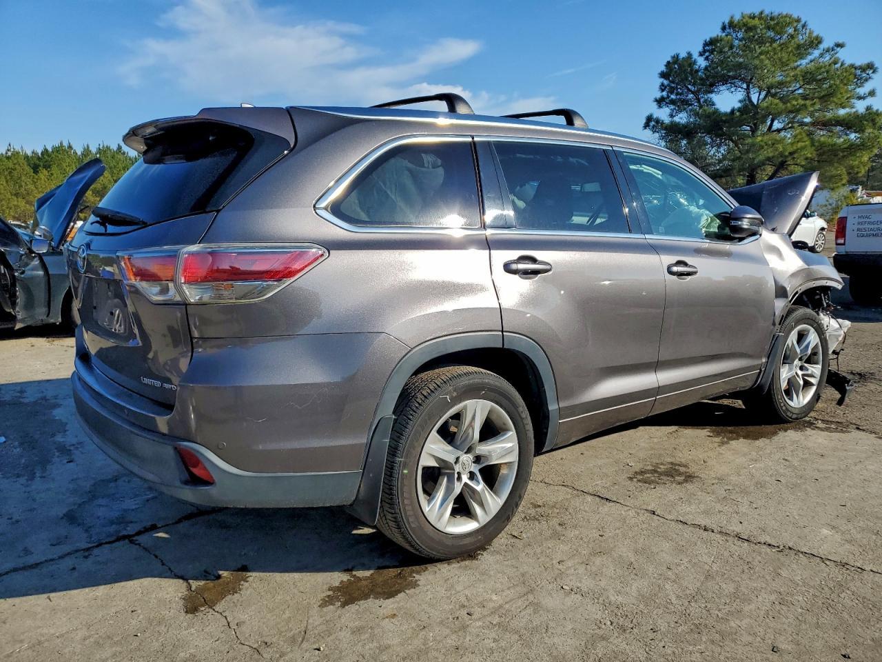 2015 Toyota Highlander Limited - Image 3