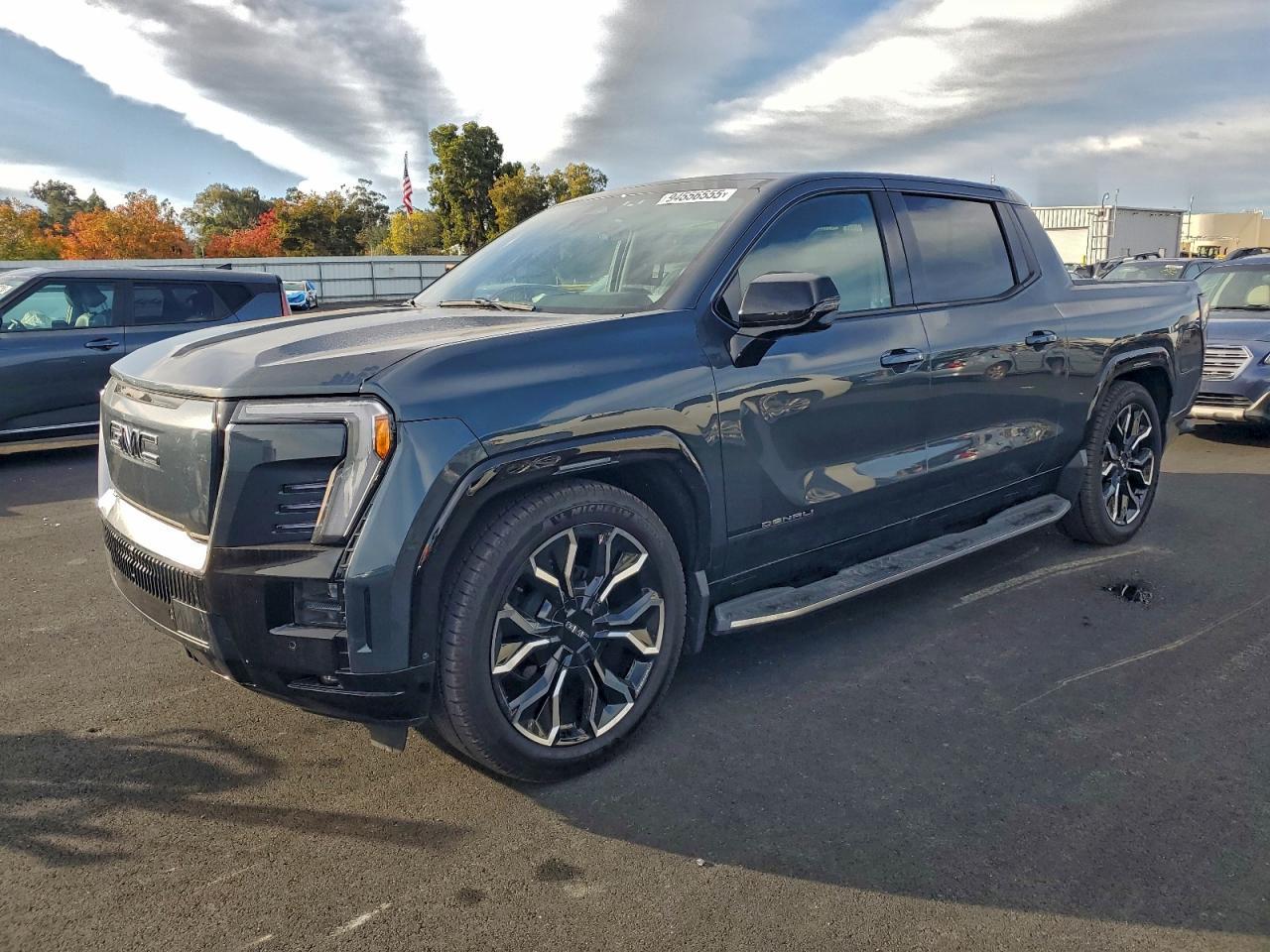 2025 GMC Sierra Denali