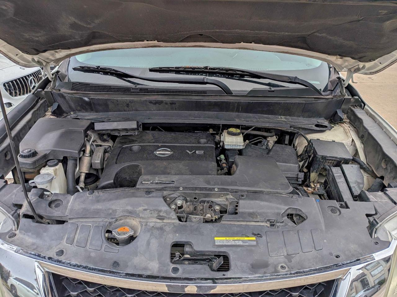 2015 Nissan Pathfinder S - Image 7