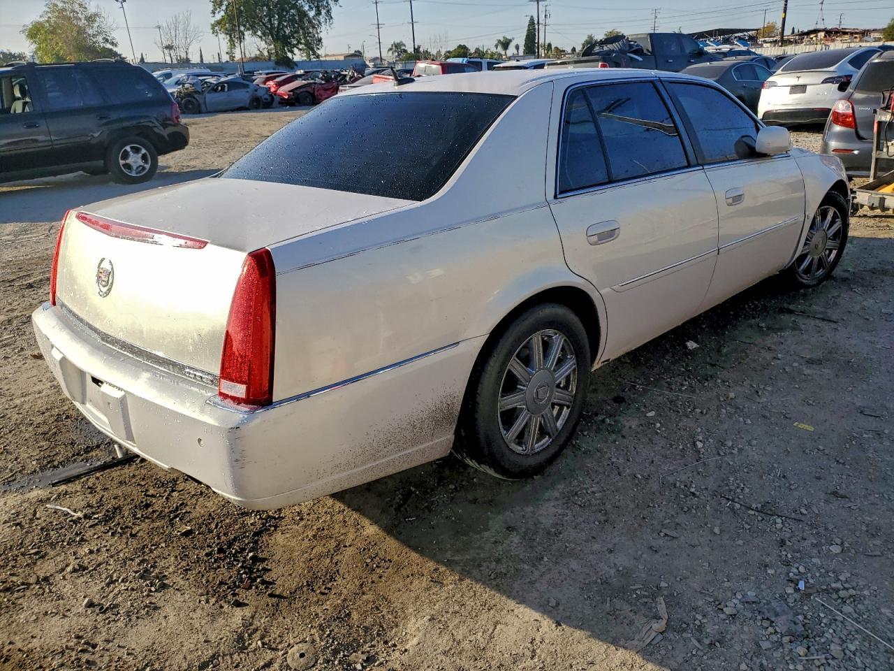 2007 Cadillac Dts - Image 3