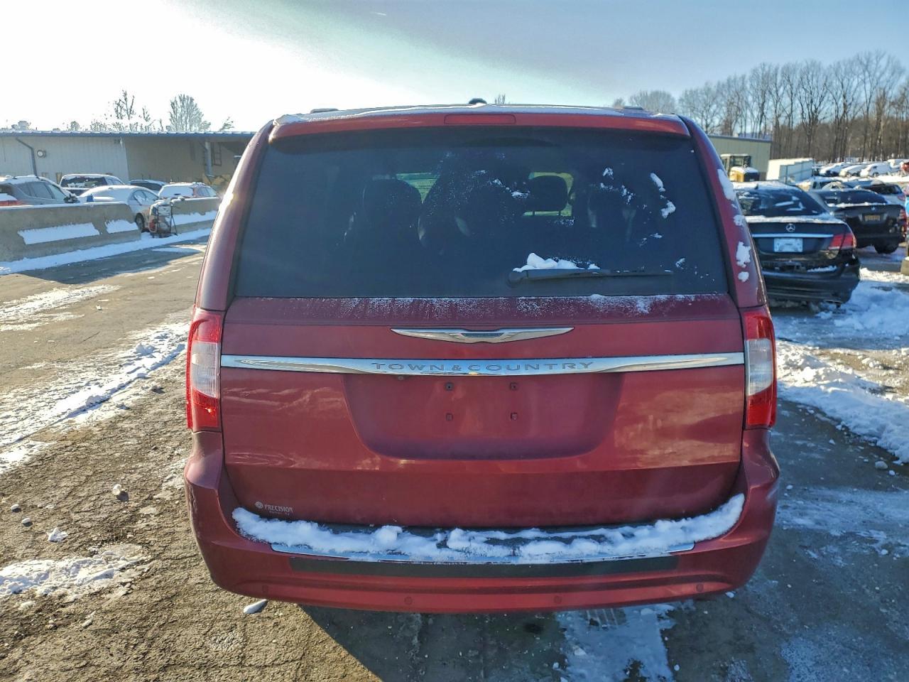 2014 Chrysler Town & Country Touring L - Фото 6