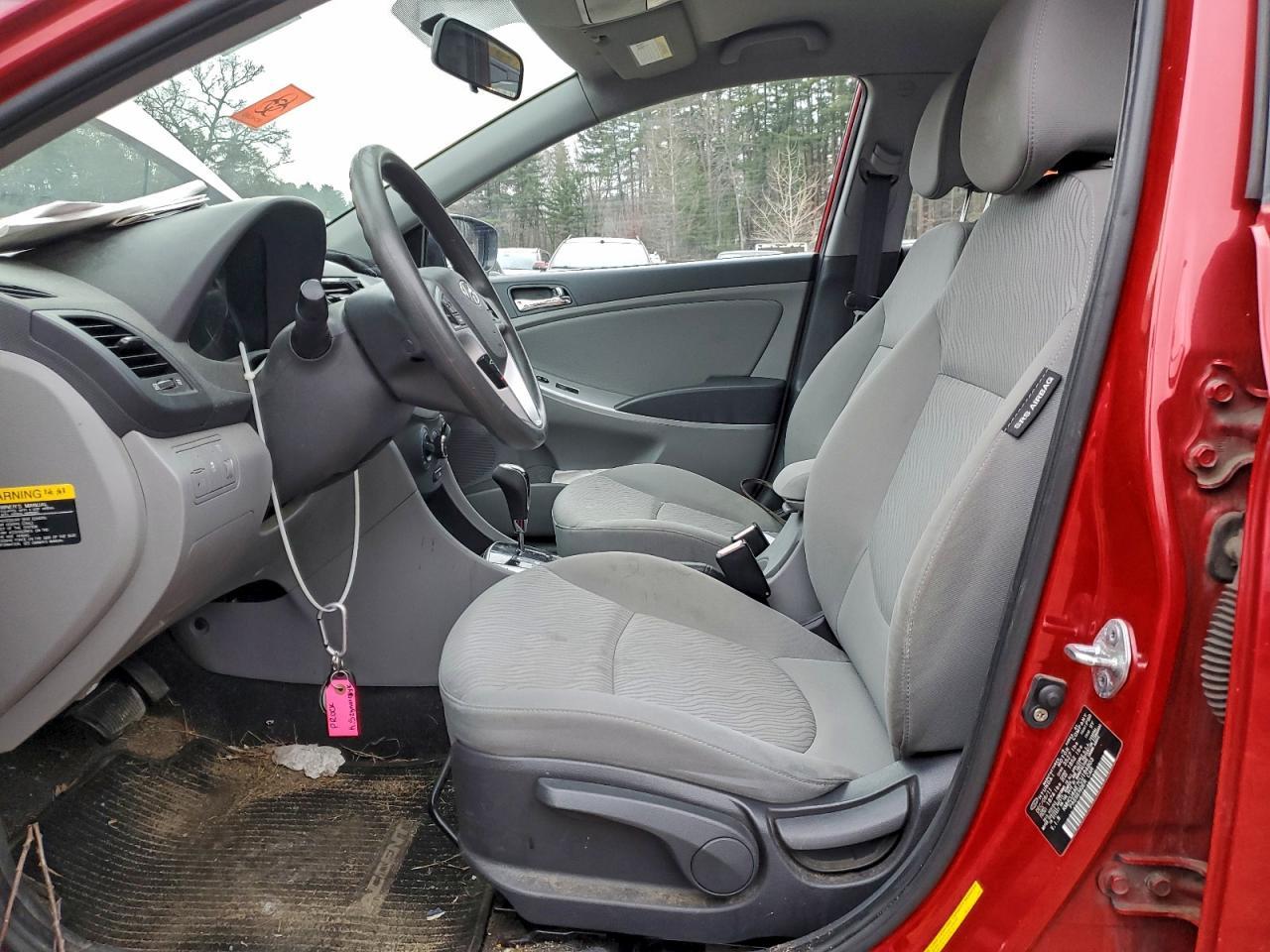 2012 Hyundai Accent Gls - Image 7