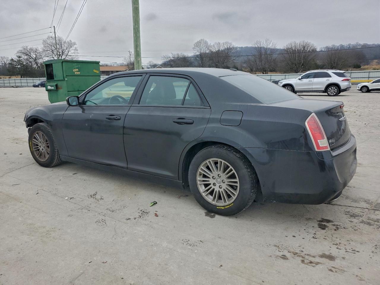 2014 Chrysler 300 S - Image 2