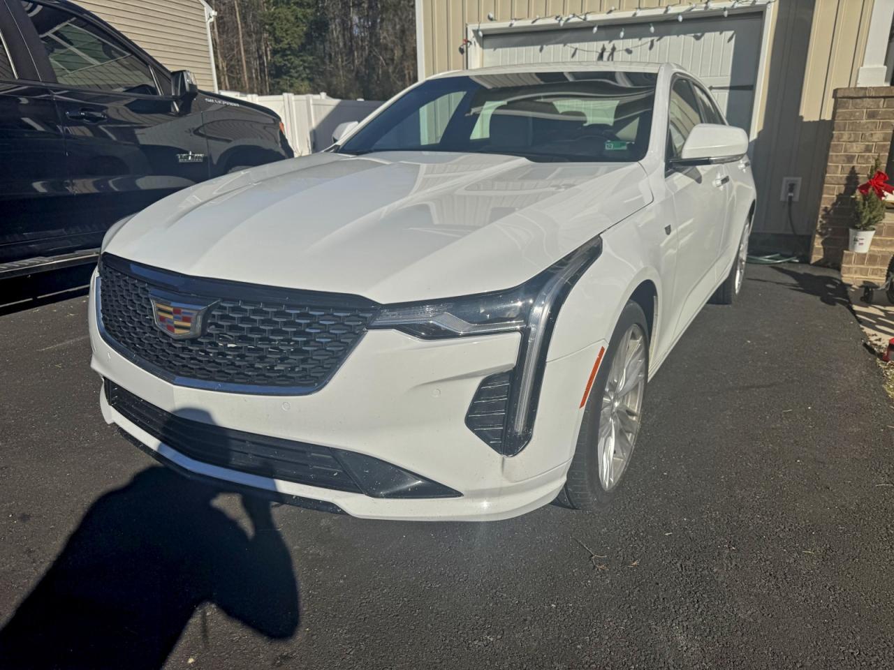 2023 Cadillac Ct4 Premium Luxury - Image 2