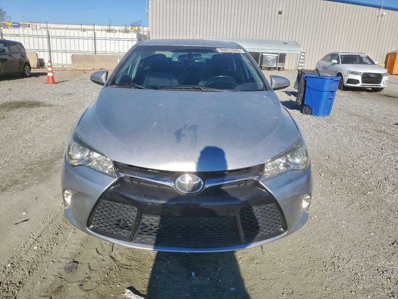 2016 Toyota Camry Le - Image 5