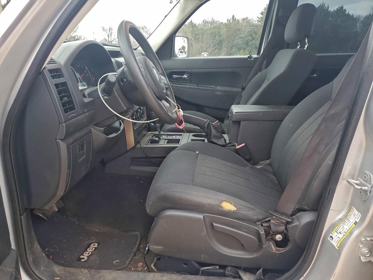 2012 Jeep Liberty Sport - Image 7