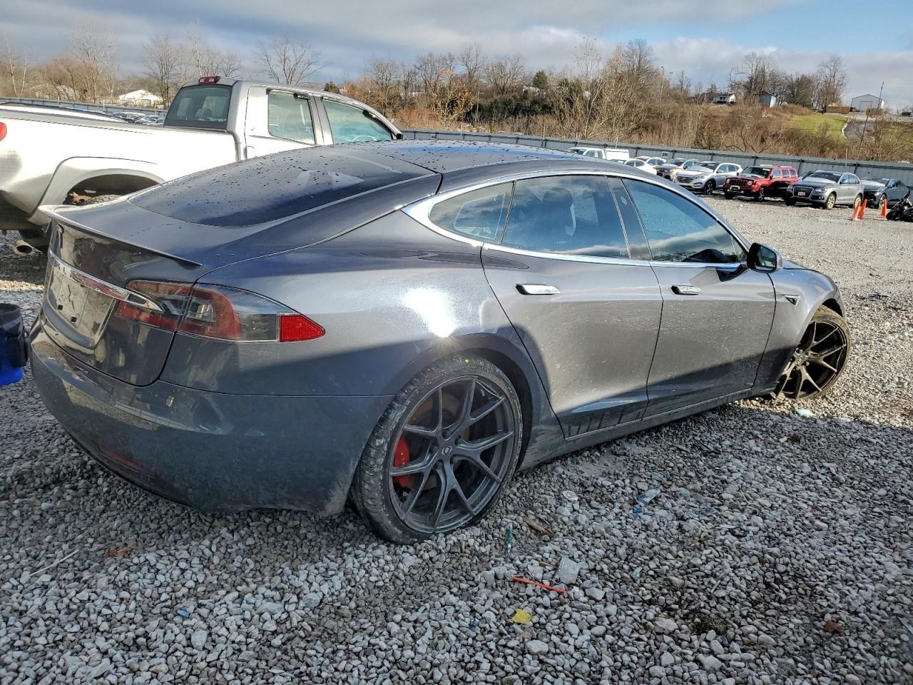 2017 Tesla Model S - Фото 3