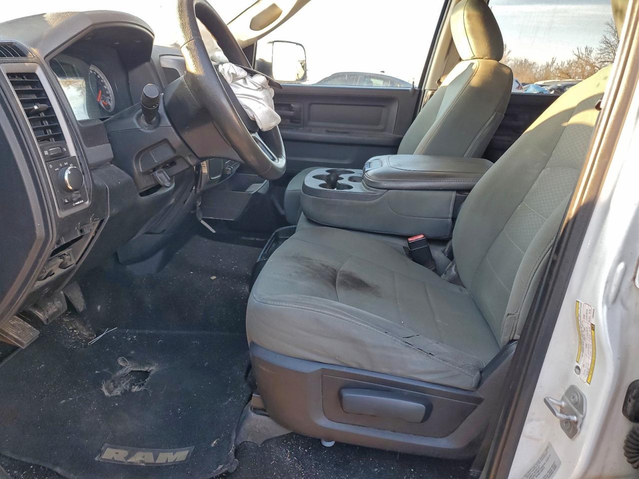 2015 Ram 2500 St - Image 7