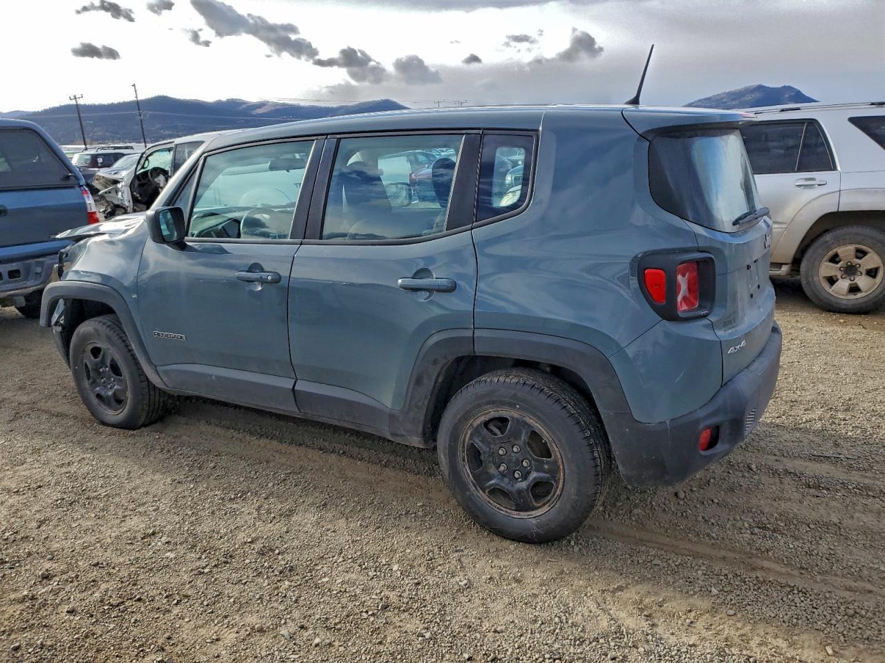 2017 Jeep Renegade Sport - Image 2