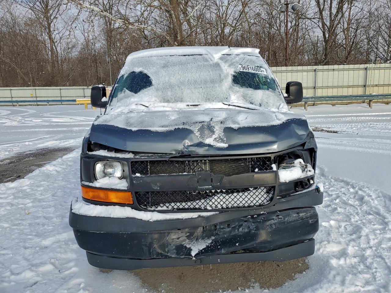 2017 Chevrolet Express G2500 Ls - Фото 5