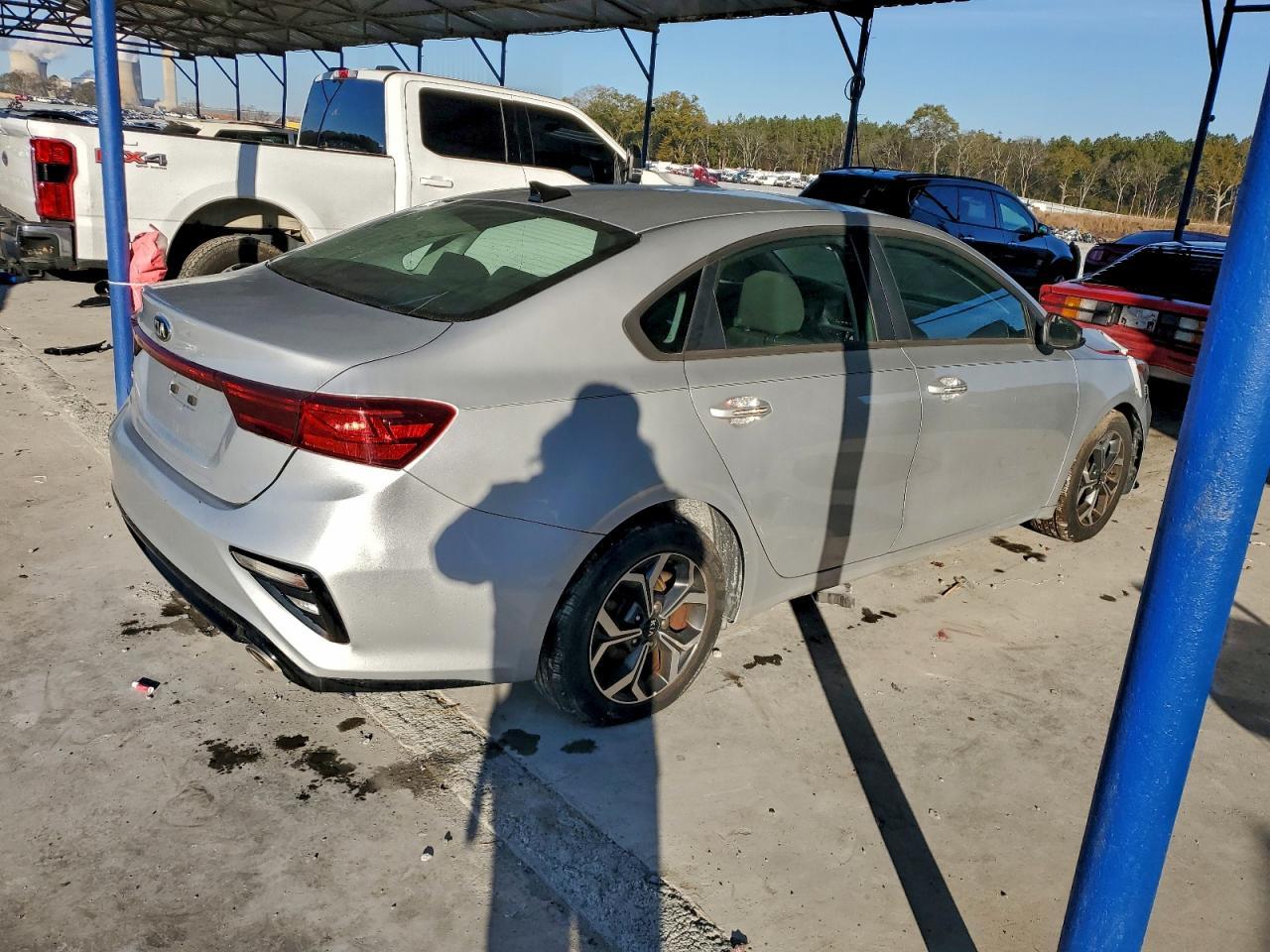 2021 Kia Forte Fe - Фото 3