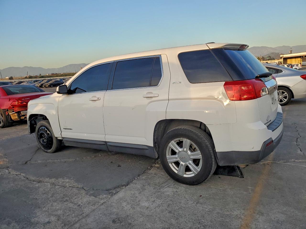 2015 GMC Terrain Sle - Image 2