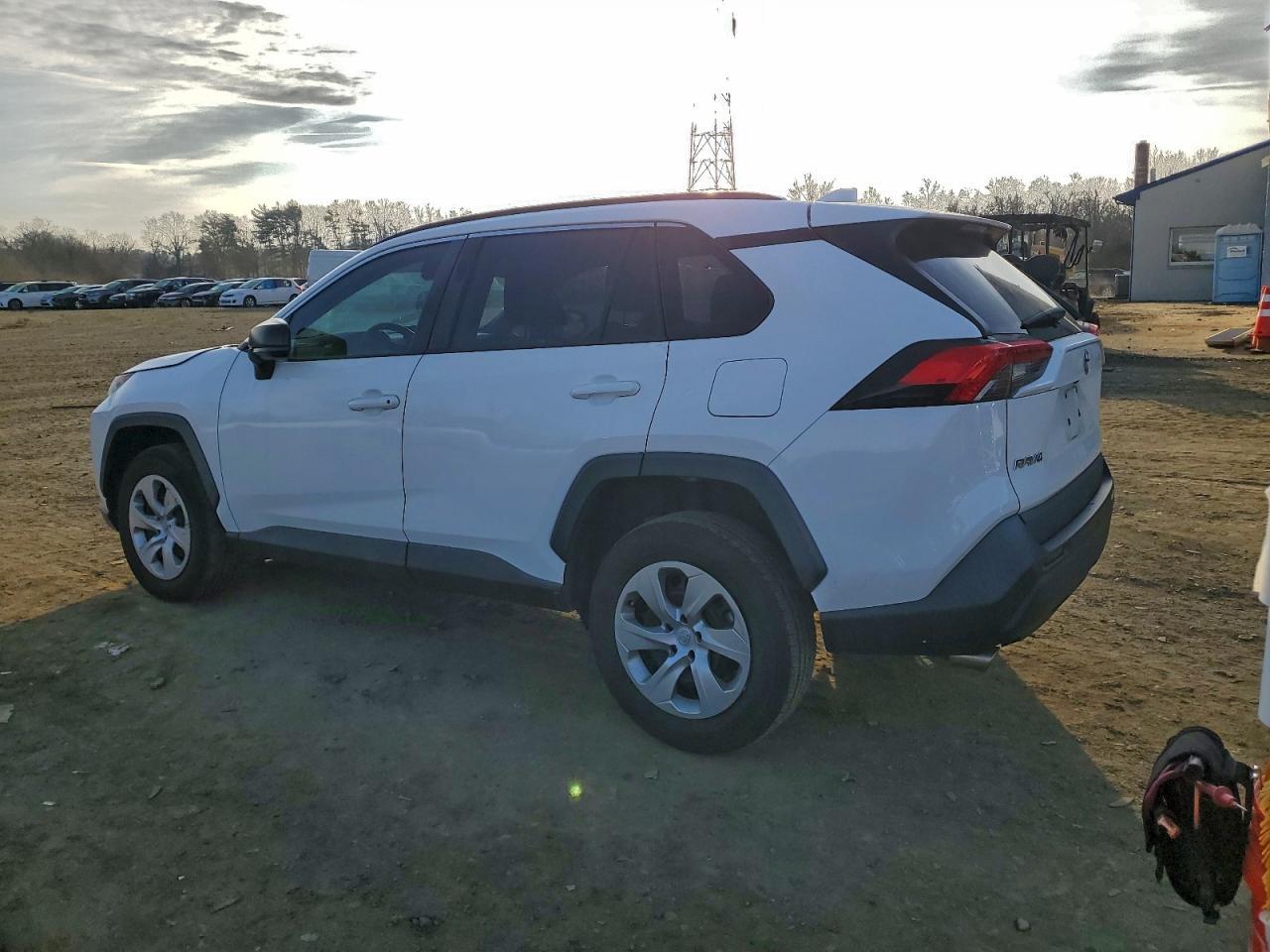 2020 Toyota Rav4 Le - Image 2