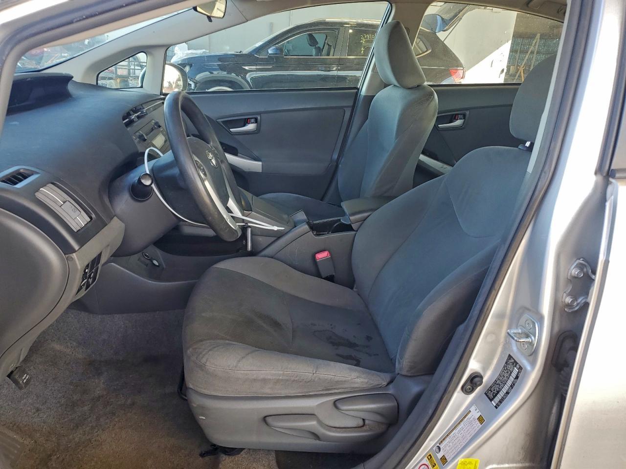 2011 Toyota Prius - Image 7