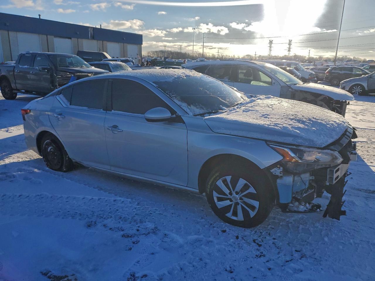 2020 Nissan Altima S - Фото 4