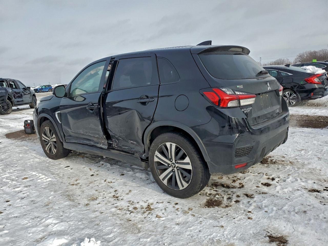 2020 Mitsubishi Outlander Sport Es - Фото 2