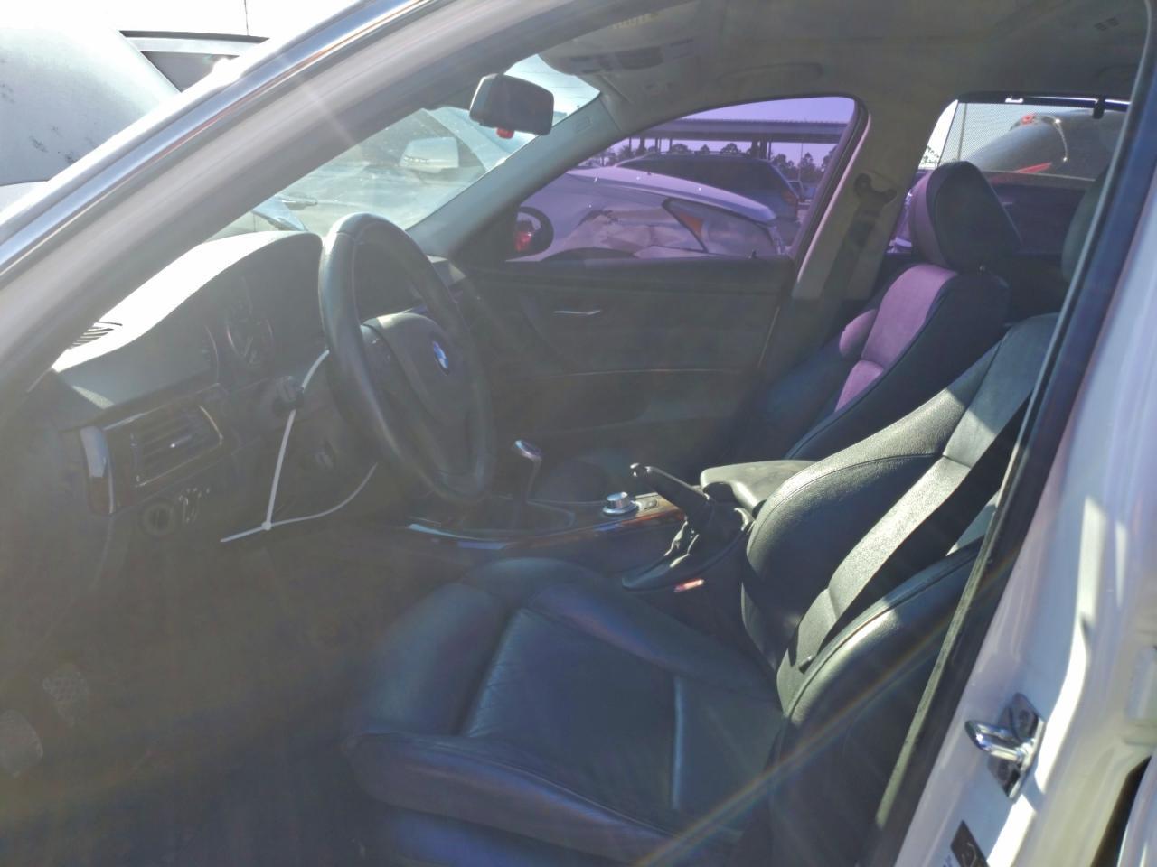 2006 BMW 330 I - Image 7