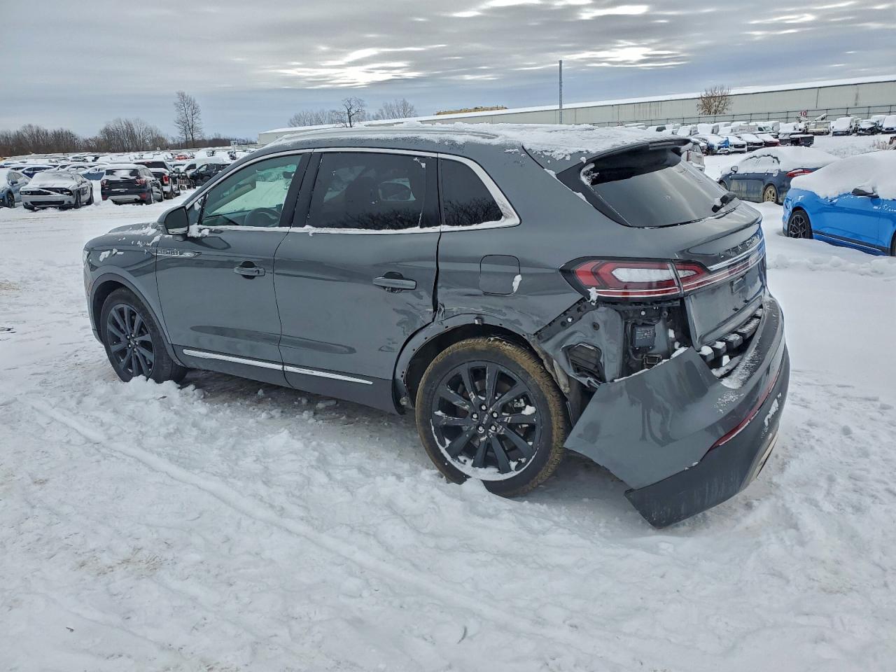 2023 Lincoln Nautilus Reserve - Фото 2