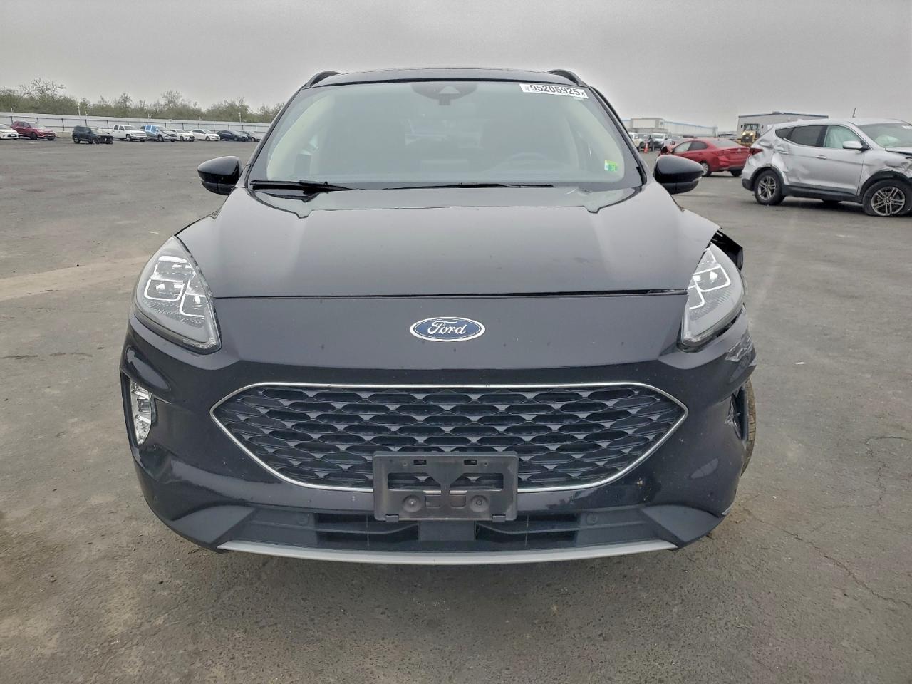 2020 Ford Escape Titanium - Image 5