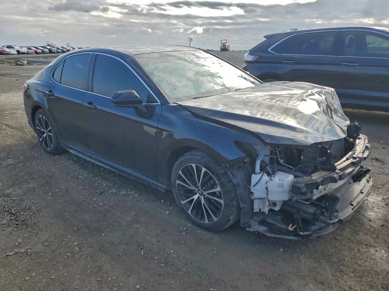 2019 Toyota Camry L - Фото 4