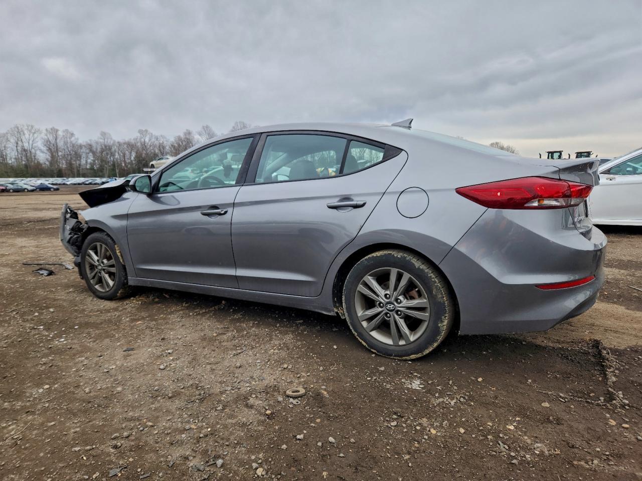 2018 Hyundai Elantra Sel - Фото 2