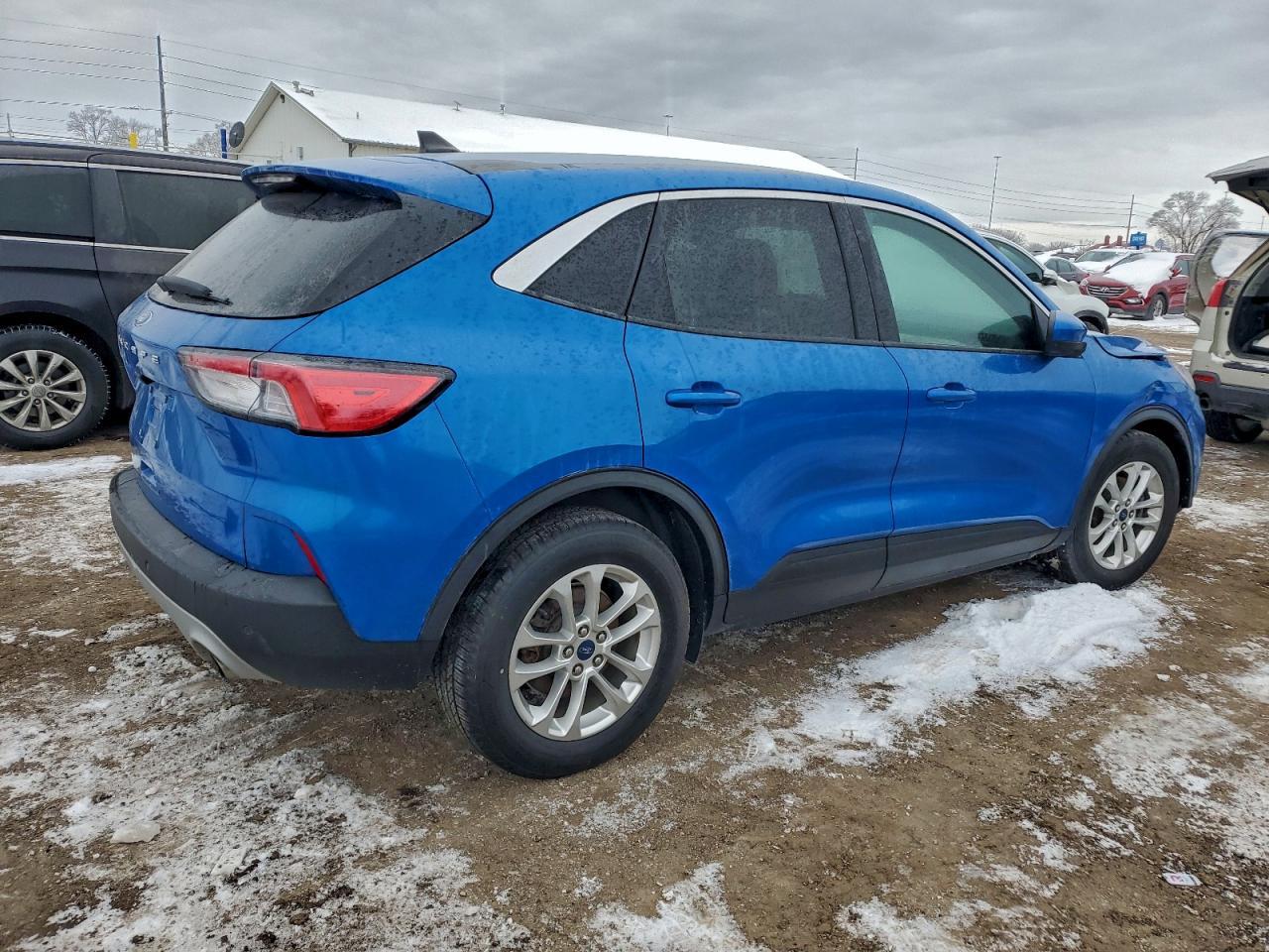 2020 Ford Escape Se - Фото 3