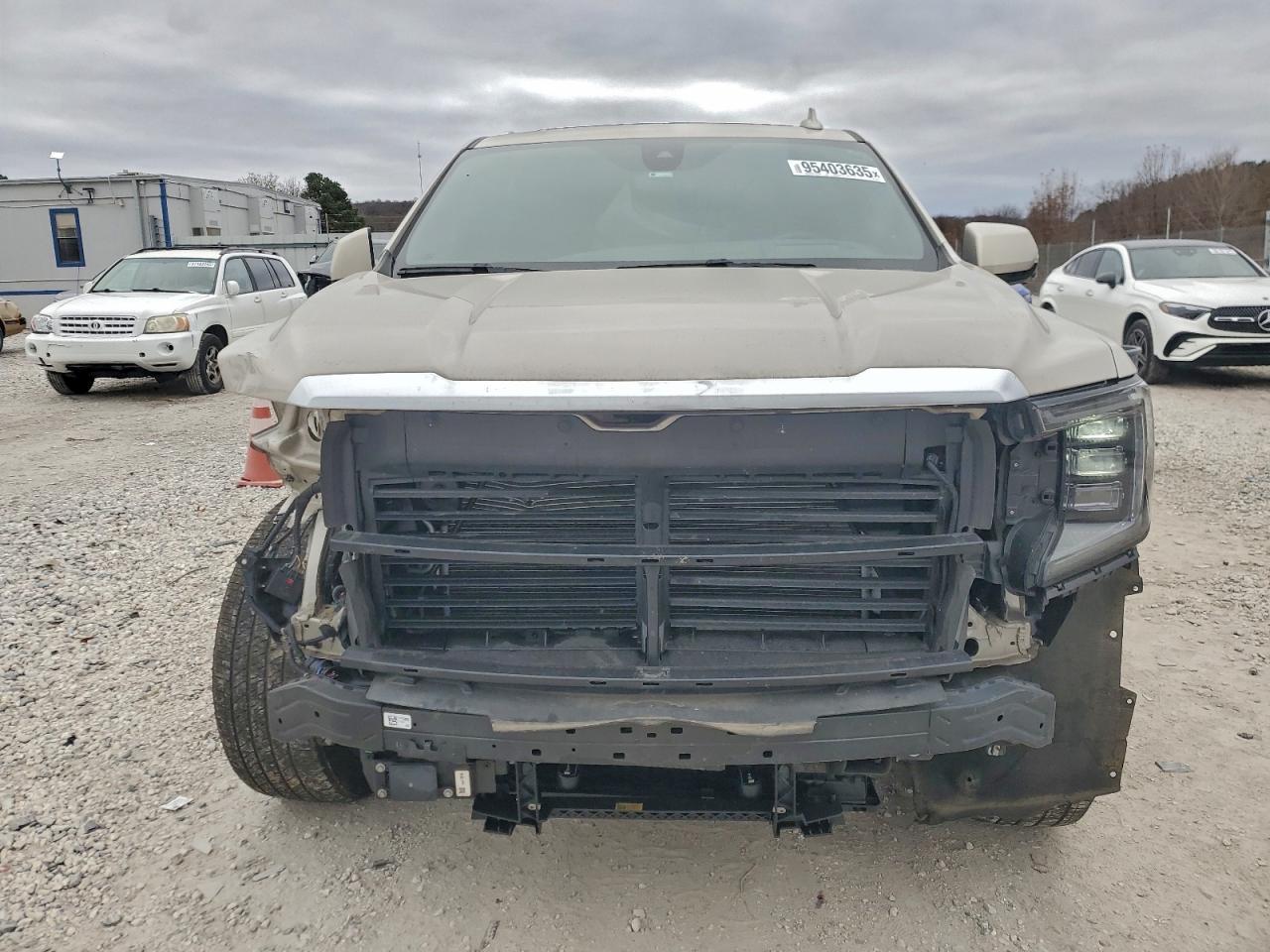 2021 GMC Yukon Denali - Image 5