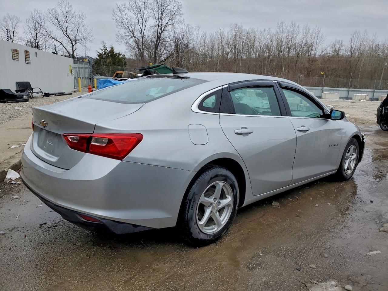 2017 Chevrolet Malibu Ls - Image 3