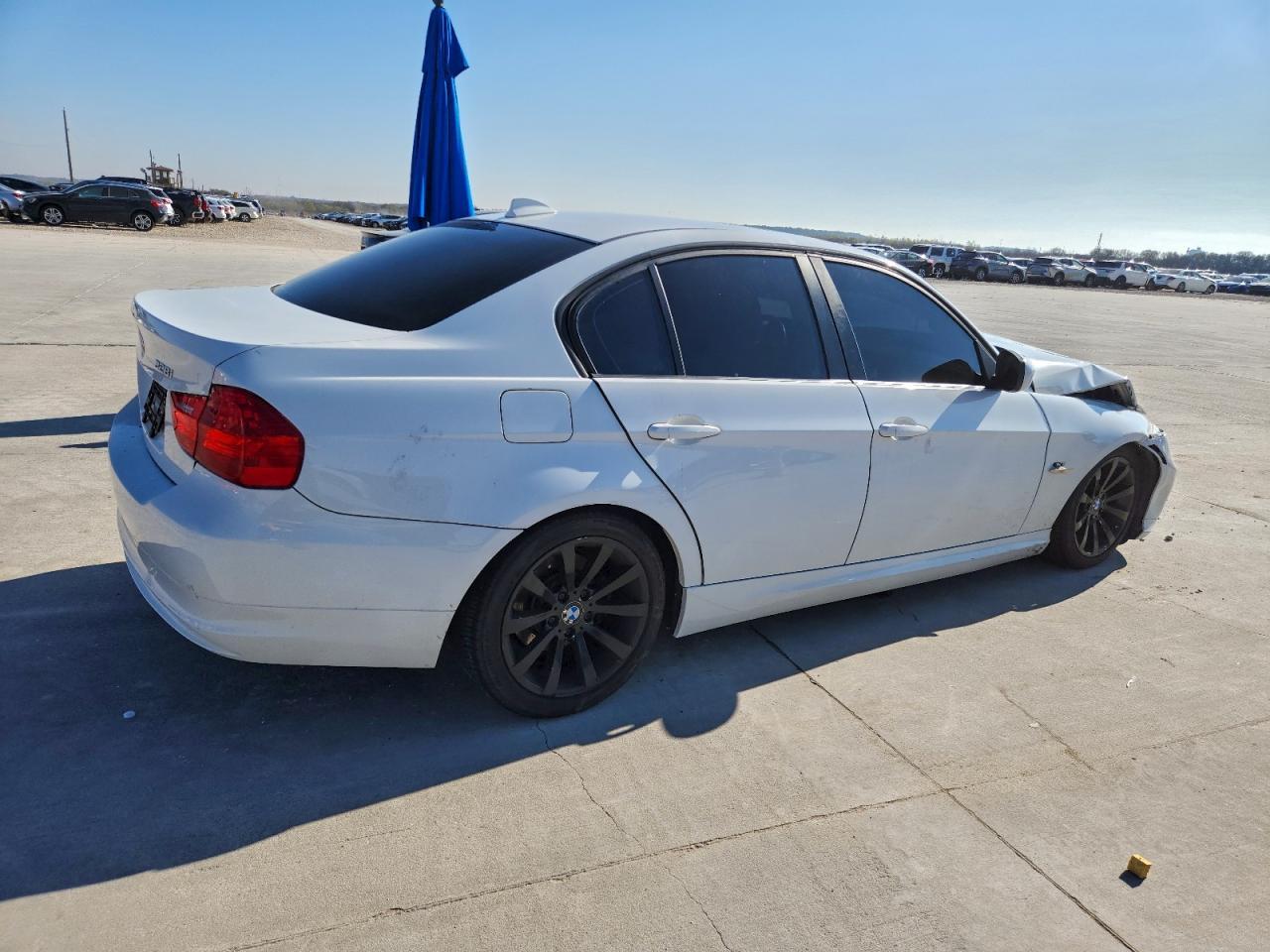 2011 BMW 328 I - Фото 3
