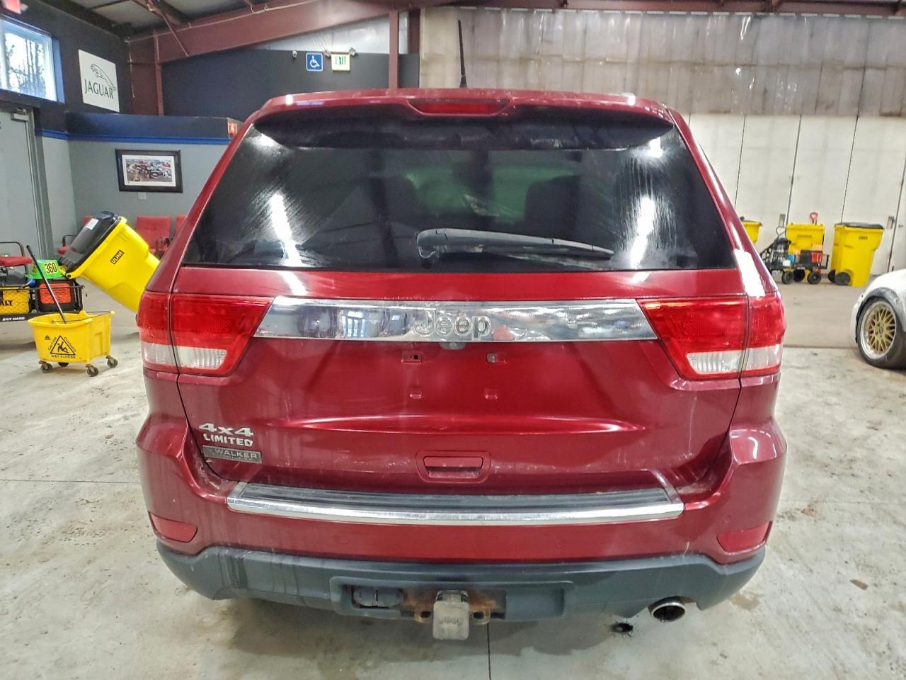 2012 Jeep Grand Cherokee Limited - Image 6