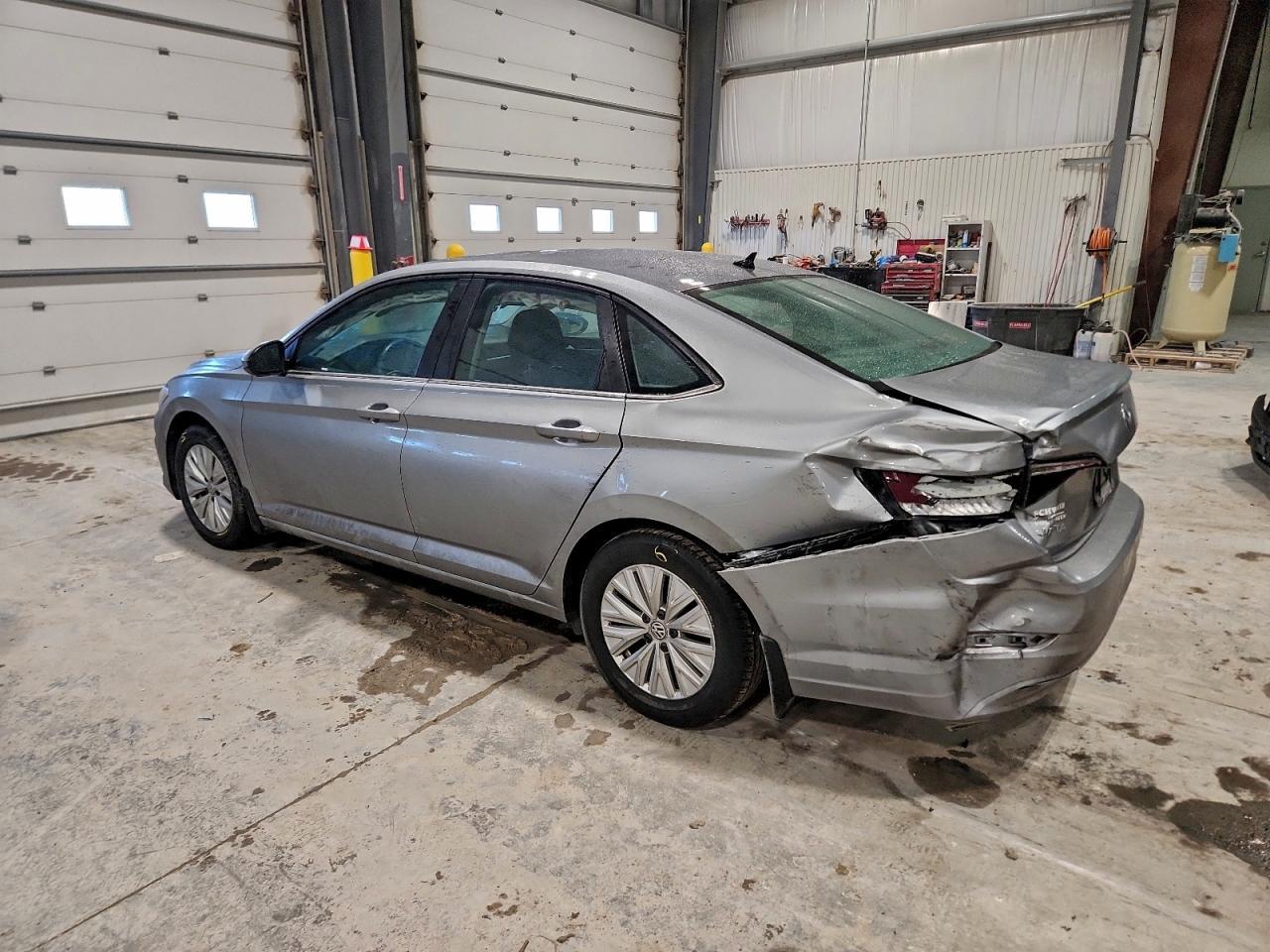 2019 Volkswagen Jetta S - Фото 2