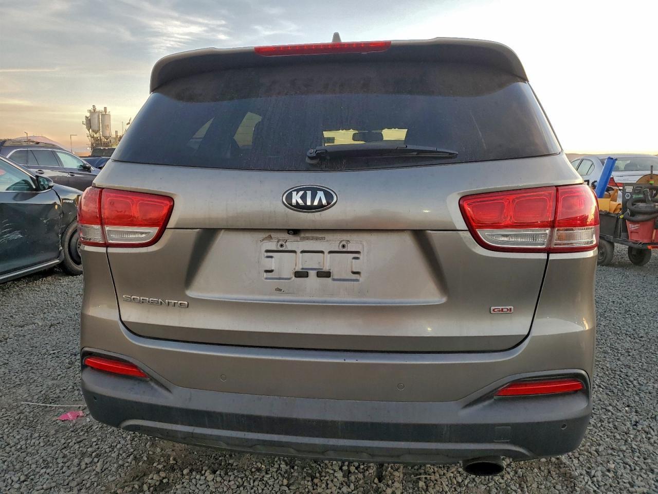 2016 Kia Sorento Lx - Фото 6