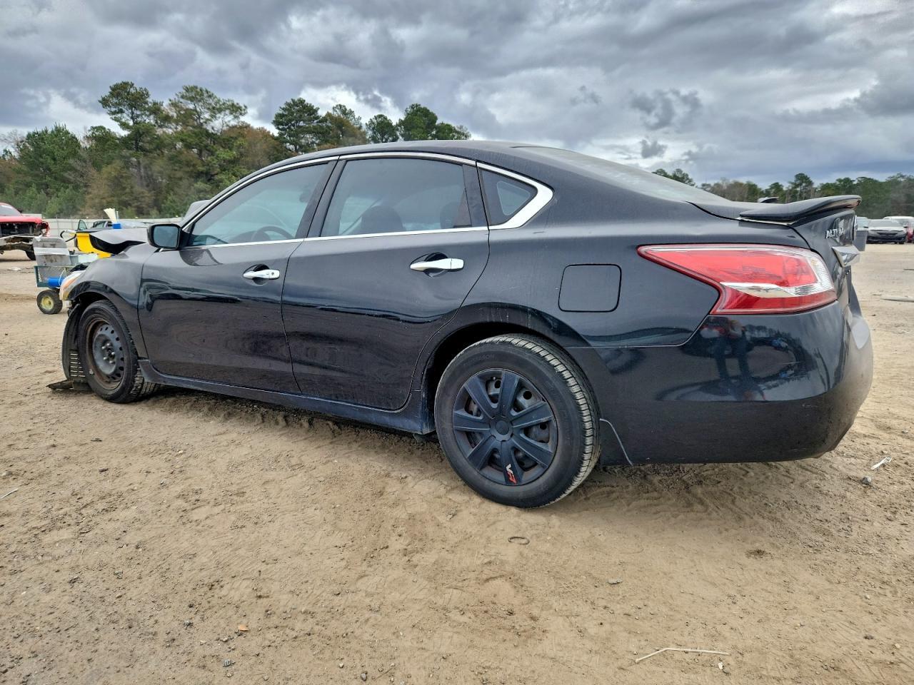 2013 Nissan Altima 2.5 - Фото 2