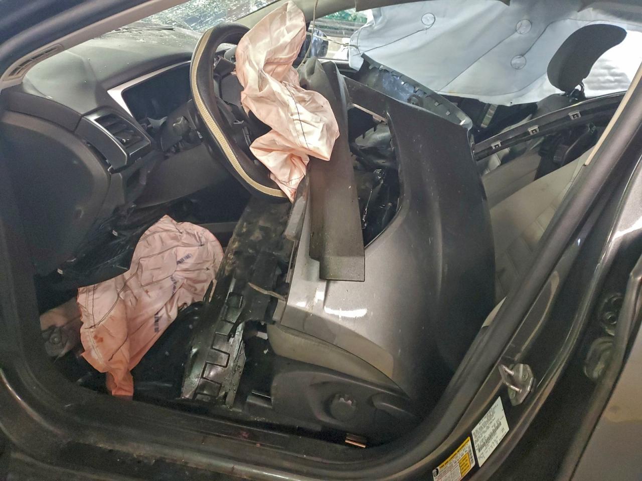 2015 Ford Fusion S - Image 7