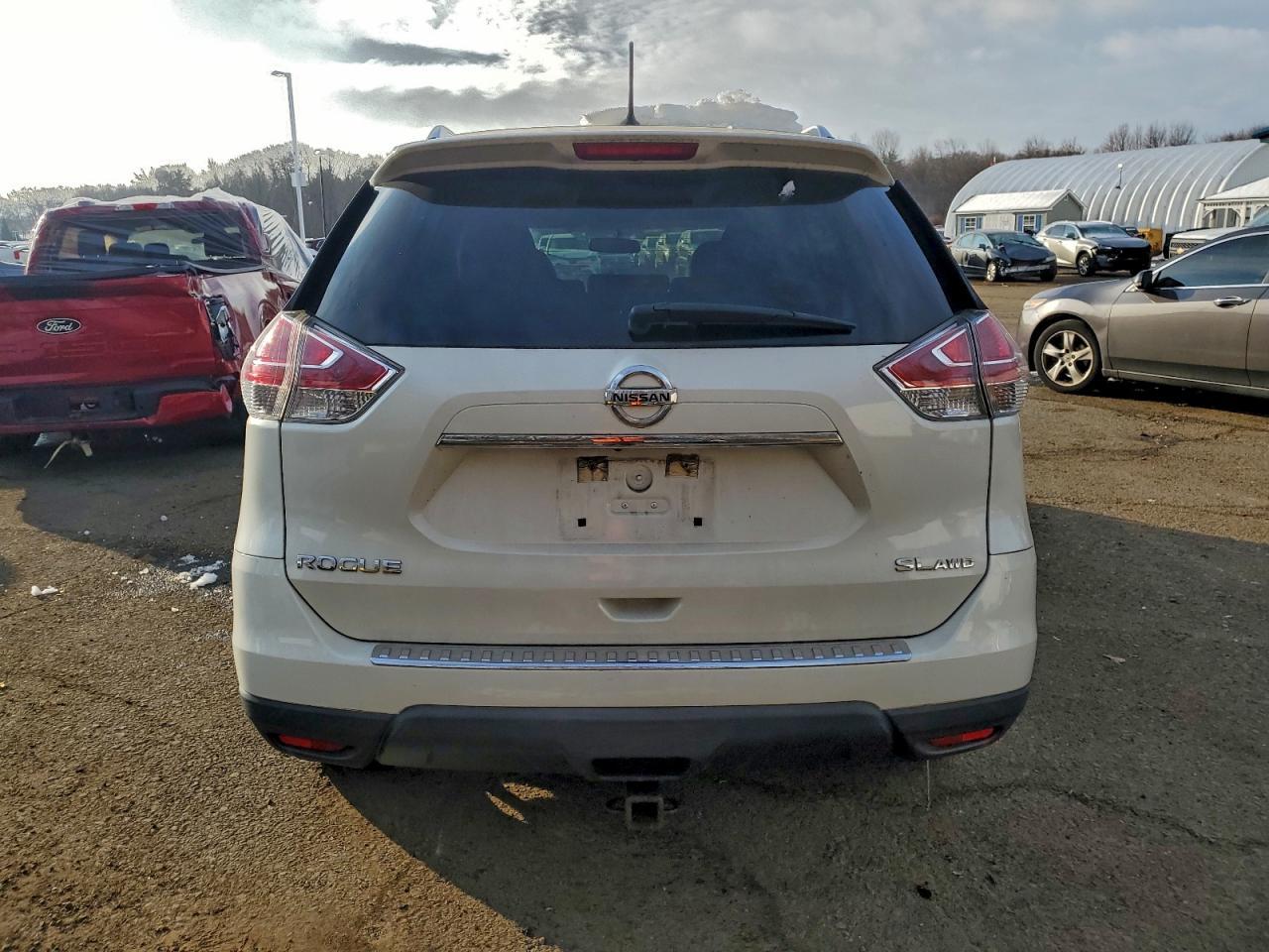 2015 Nissan Rogue S - Image 6