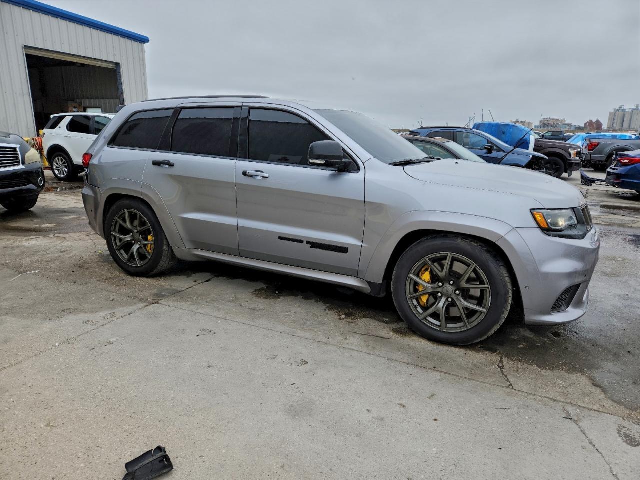 2018 Jeep Grand Cherokee Trackhawk - Image 4