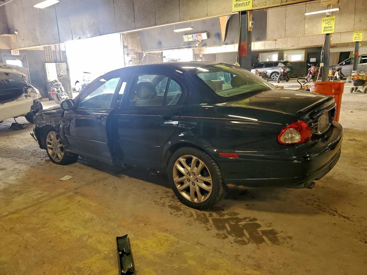 2004 Jaguar X-Type 3.0 - Фото 2